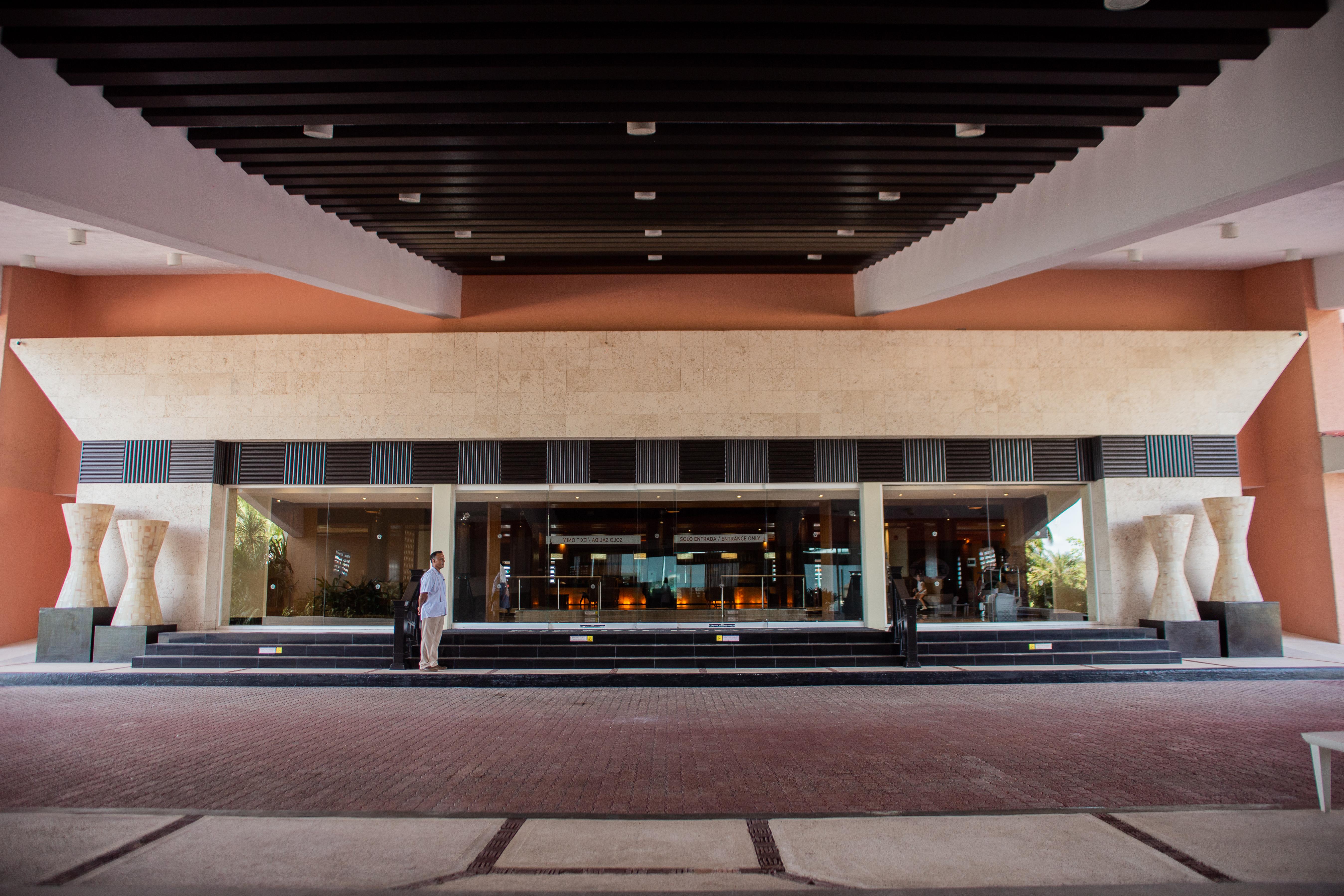 Wyndham Grand Cancun All Inclusive Resort & Villas ภายนอก รูปภาพ